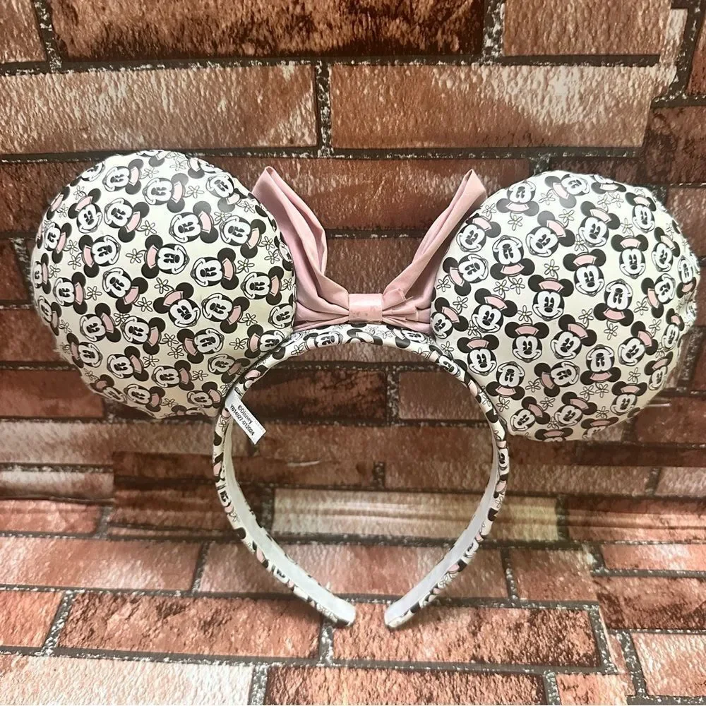 Mickey Mouse Ears Headband with Pink Bow